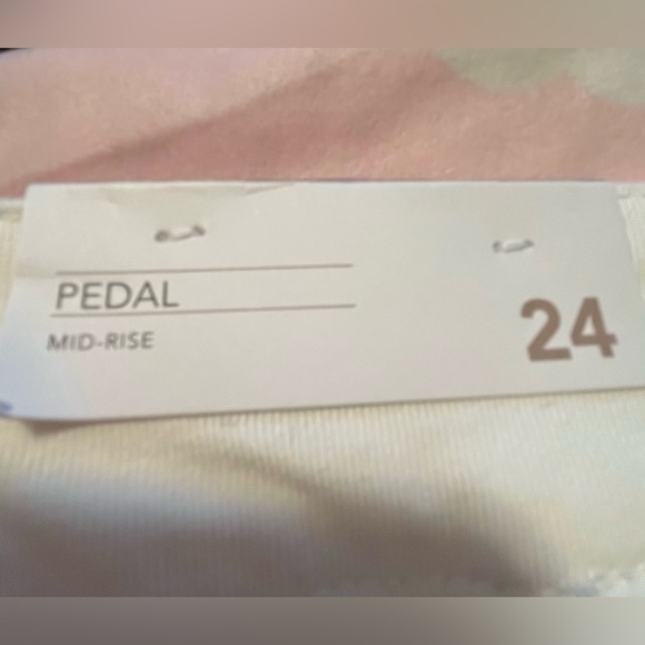 Lane Bryant White Ankle & Cropped Women’s Jeans - Picture 11 of 11